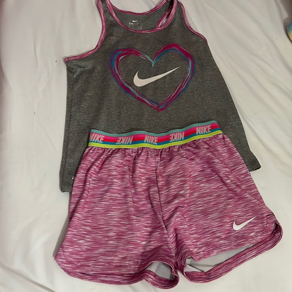 💕Girls Nike Outfit 💕